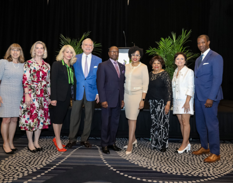 Judge Roby with family and other members of the bar.
