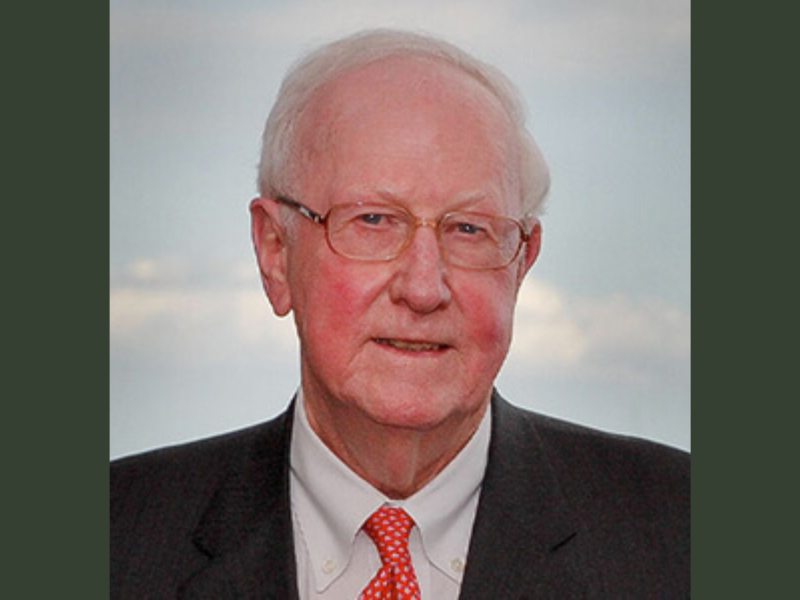 Redfearn, a founder of the New Orleans law firm of Simon, Peragine, Smith & Redfearn, was a dedicated Tulanian who served on the law Dean's Advisory Board for many years.